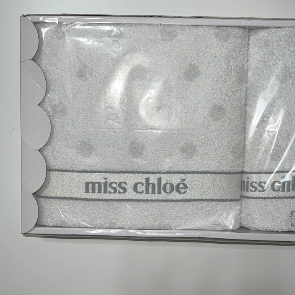 Miss Chloe face/hand towel